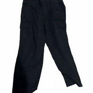 American Eagle Outfitters Black cargos!